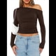 thumbnail image 1 of Blusa Informal de Larga con Cuello y Hombros Descubiertos para Mujer, Ajustada, para Salir, Estilo Y2K Color Café XL, 1 of 7