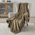 thumbnail image 1 of Manta Bedsure GentleSoft de Franela XL 50x70 cm Camel, 1 of 7