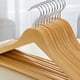 thumbnail image 5 of Perchero para colgar ropa, perchero de madera, perchas sin ropa con gancho giratorio de grado, percha para ropa de primera línea, 5 of 5