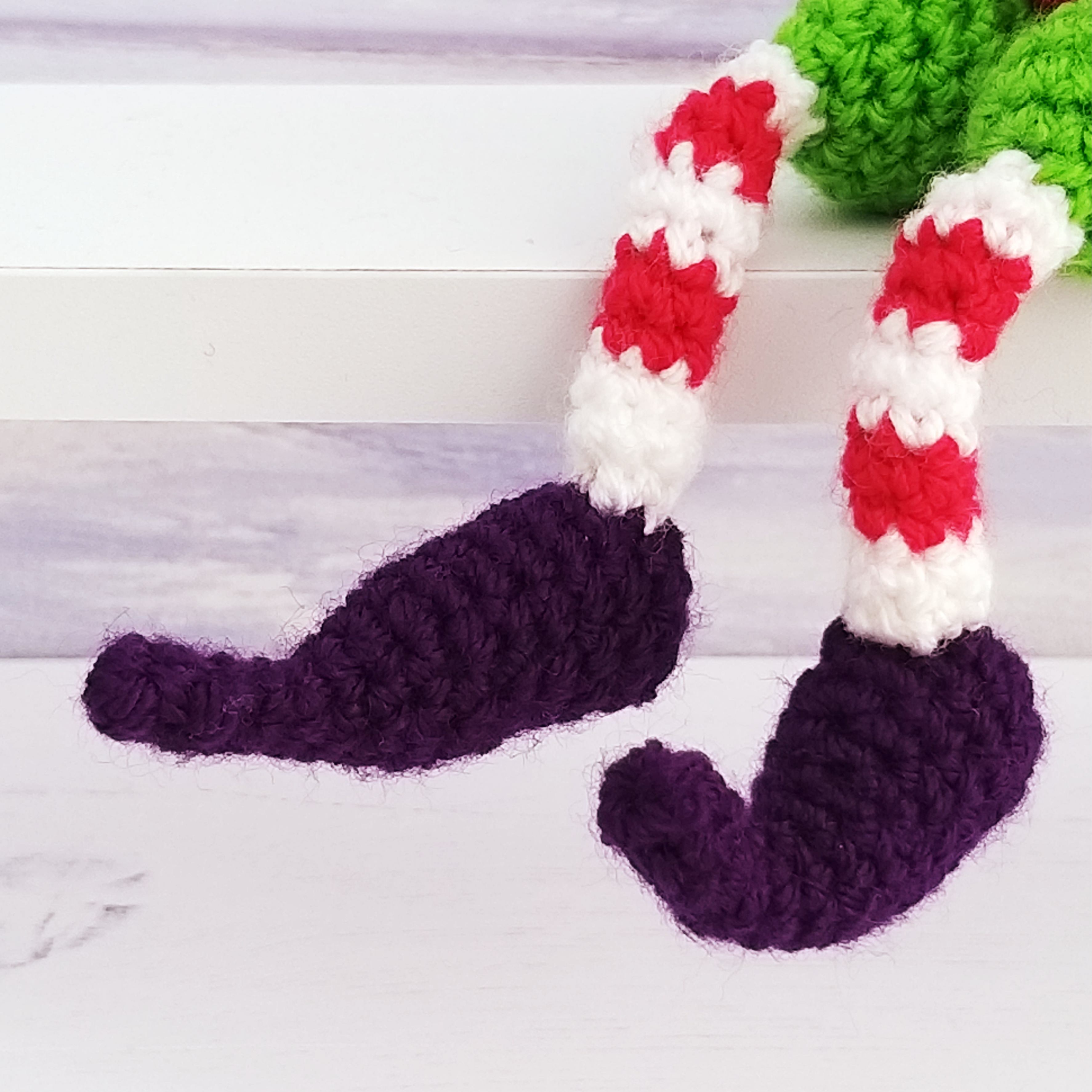 Elves Crochet Kit - Christmas Elf Cute Crochet Toy Amigurumi Craft Kit
