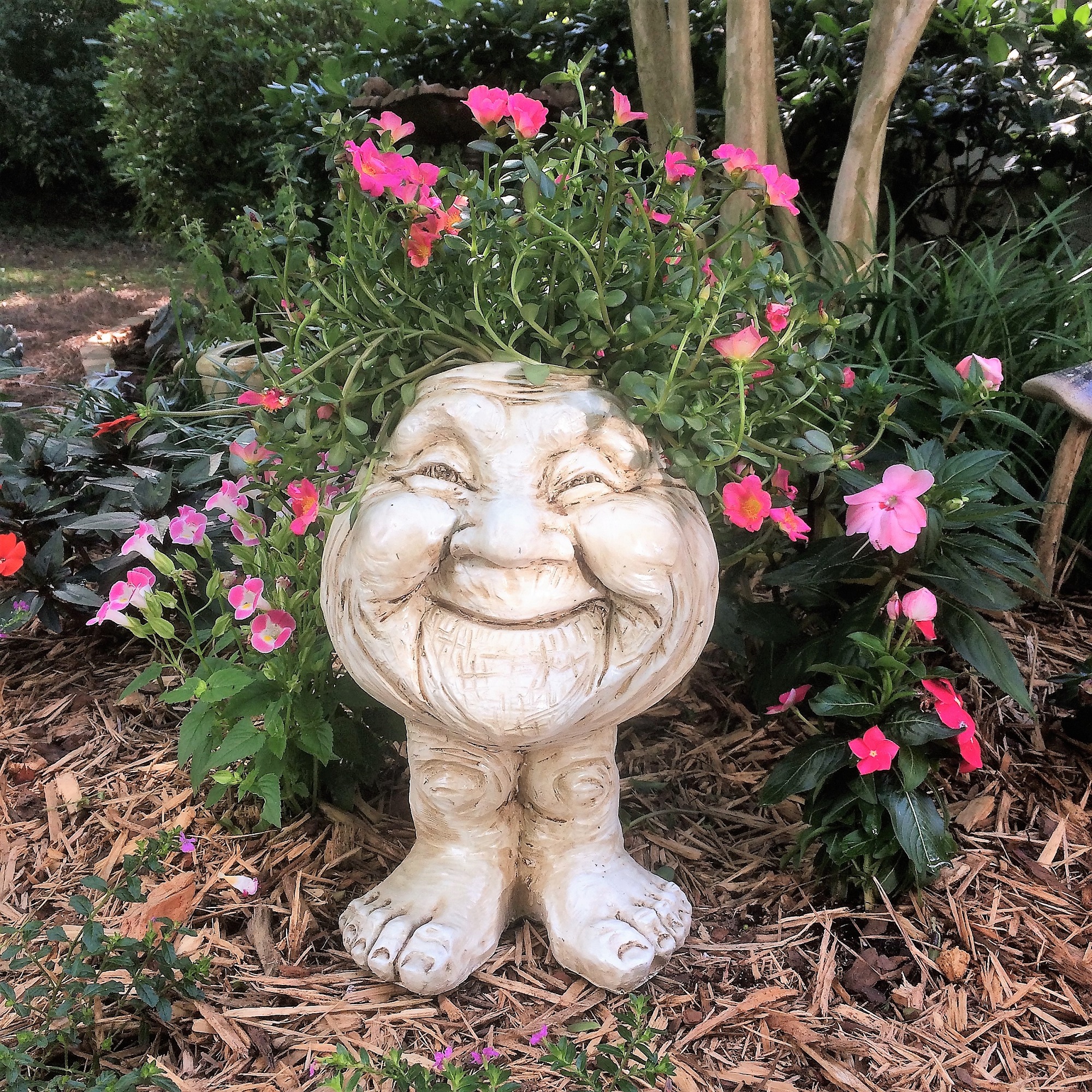 Homestyles Antique White 12 in. Granny Joy the Muggly Face Statue Planter Holds 4 in. Pot