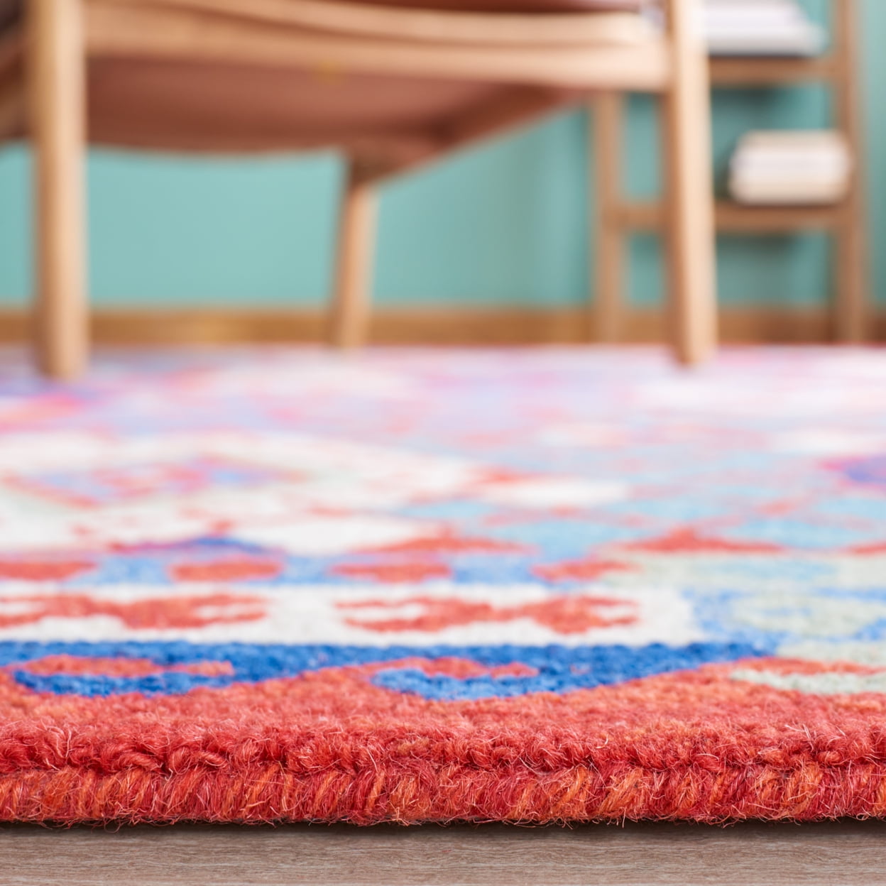 SAFAVIEH Aspen Mirabel Geometric Area Rug, Red/Blue, 7' x 7' Square
