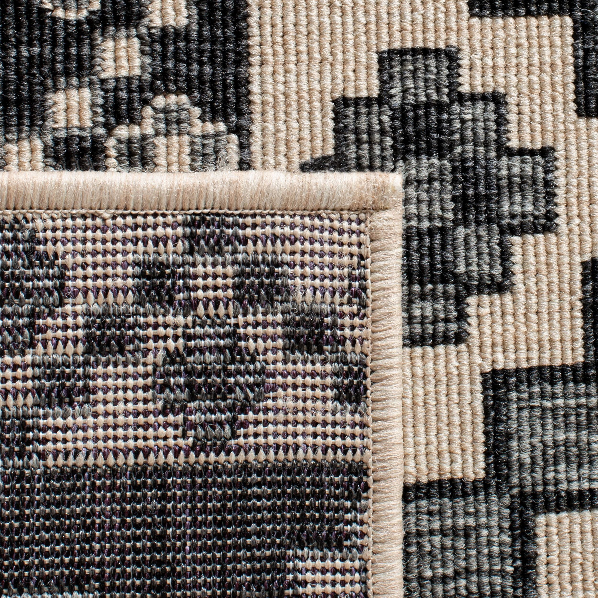 SAFAVIEH Veranda Luwig Southwestern Indoor/Outdoor Area Rug, 6'7" x 6'7" Round, Beige/Grey