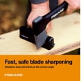 thumbnail image 3 of Afilador de Cuchillos y Hachas Fiskars 78616984 con Ruedas de Ceramica y Base Antideslizante, 3 of 5