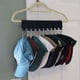 thumbnail image 4 of Soporte organizador de sombreros para colgar, almacenamiento de sombreros plegable para habitación, organizador de armario con 10 Clips para sombreros de béisbol, accesorios de pelota, 4 of 7