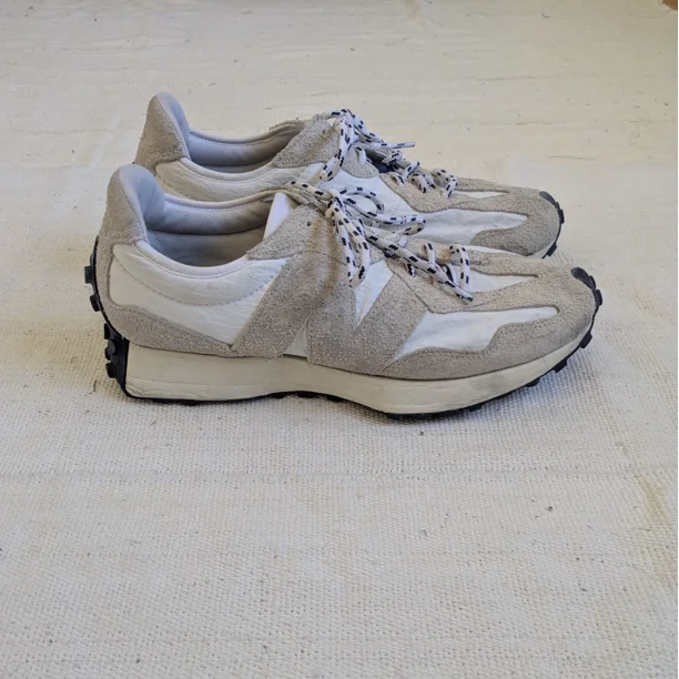 New Balance 327 Sneakers 12 White Gray Athletic Running Shoes Walking Retro 70s