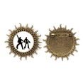 thumbnail image 1 of Pin de gancho de metal vintage Unbranded Dancer Sports 4.5 cm, 1 of 3