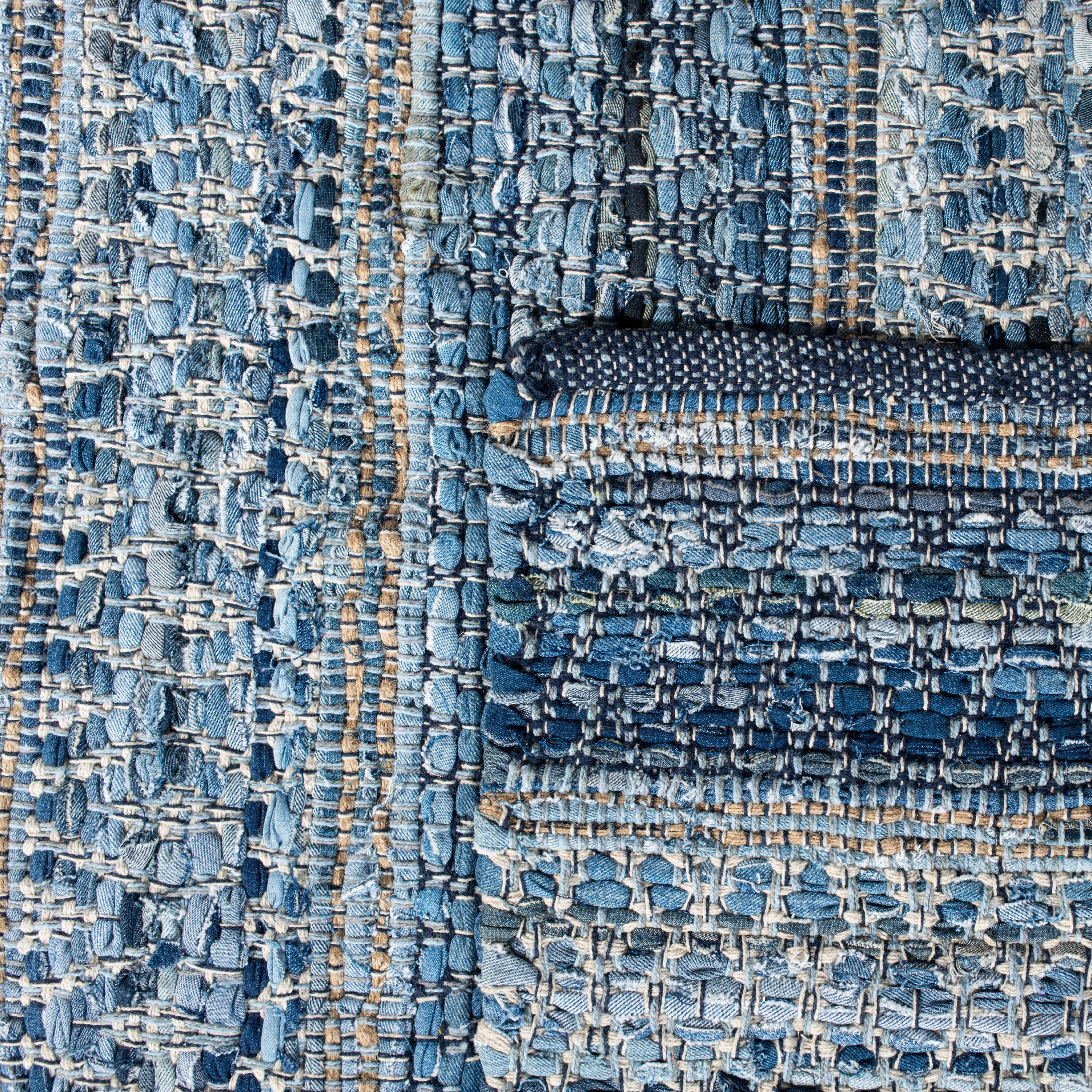 SAFAVIEH Montauk Nicholas Braided Striped Area Rug, Blue, 5' x 8'
