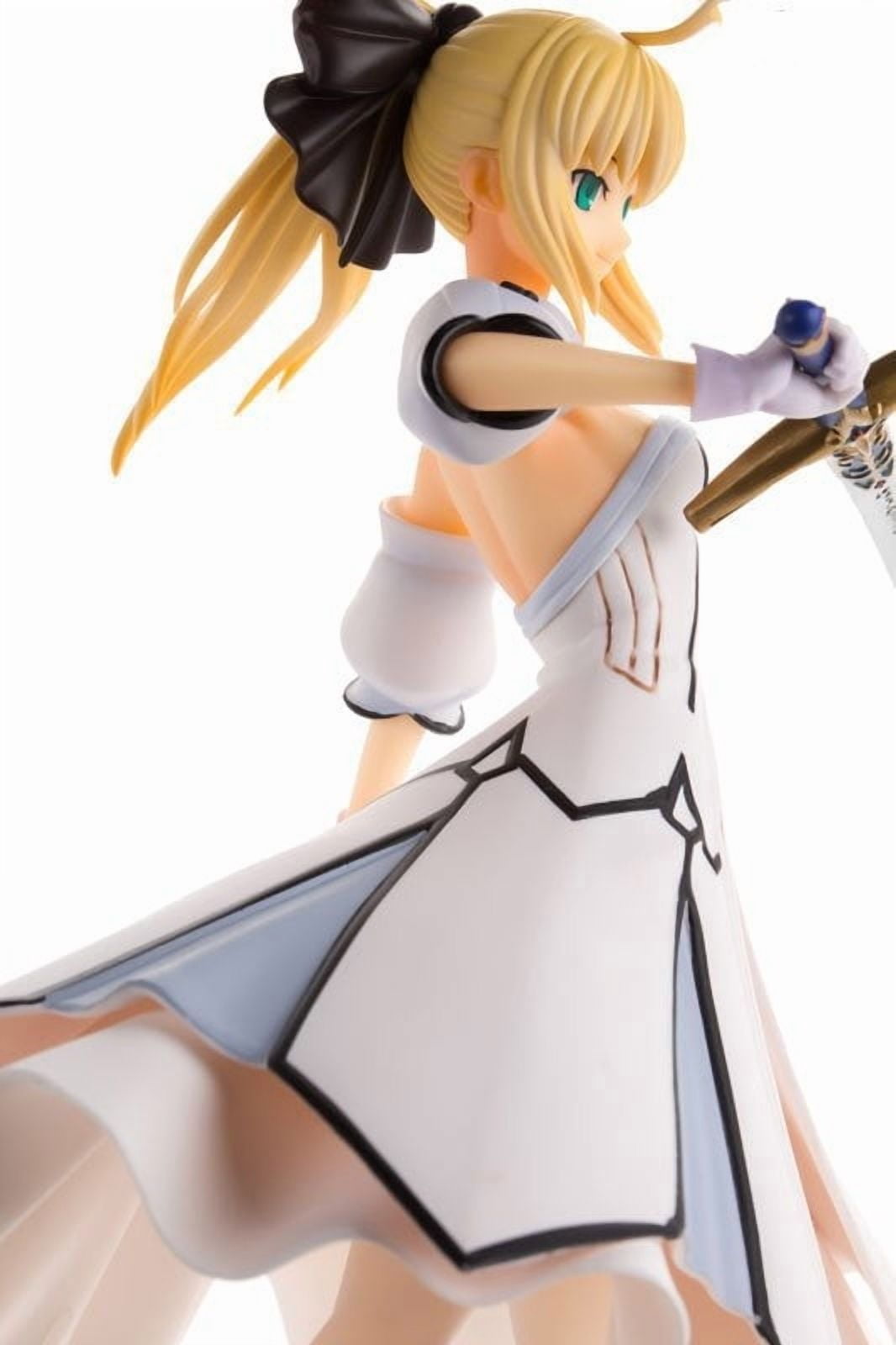 New Fate/stay night Saber (combat Ver) Character Anime Model Statue Action Figures Desktop Ornament Popular Decorations Fan Souvenirs Creative Gift Collectable