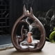 thumbnail image 1 of Diseño de amantes que se abrazan la espalda: quemador de cascada, soporte de incienso de cerámica con una mano de obra exquisita para la decoración romántica del hogar y la decoración de la sala de, 1 of 4