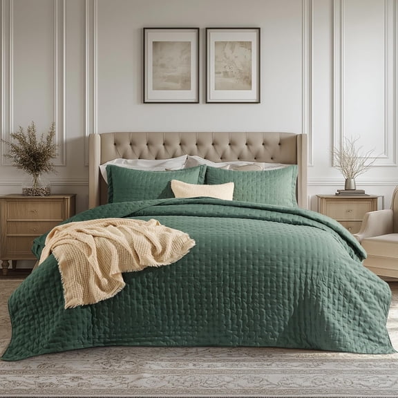 Lightweight Quilt Bedspread with Clover Pattern in Dark Green Twin Twin XL Size