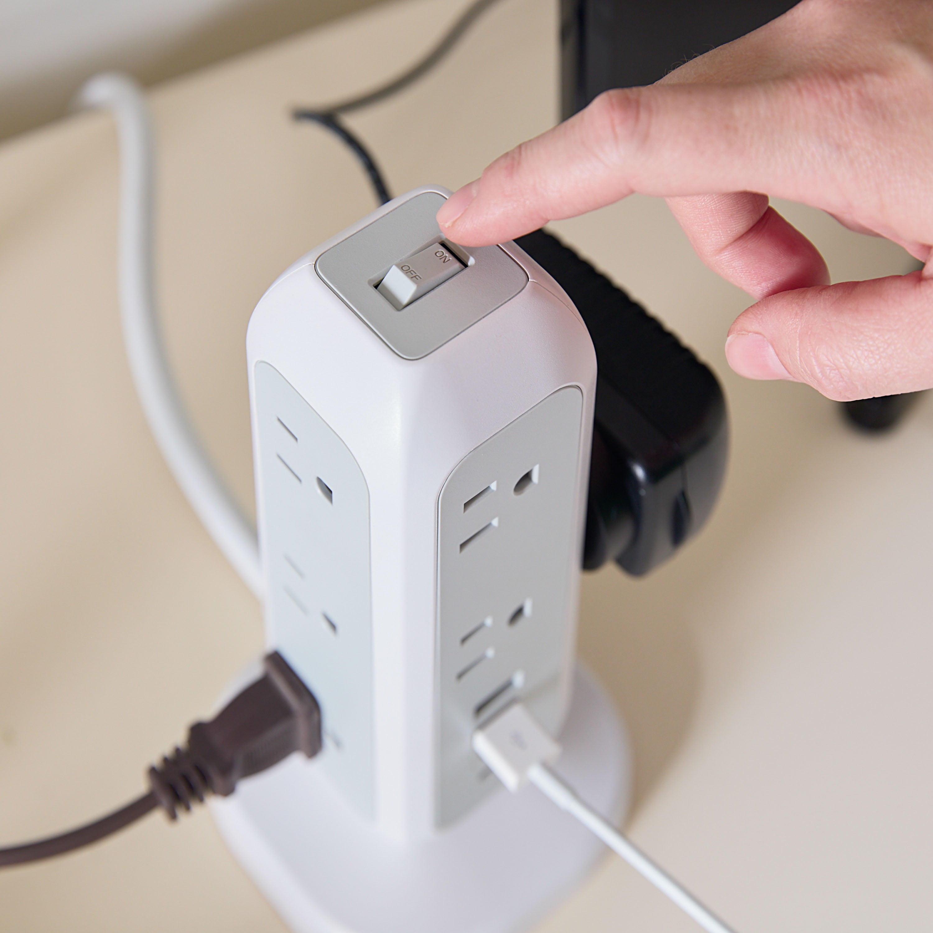 Verbatim Power Strip Tower USB-C/USB- A