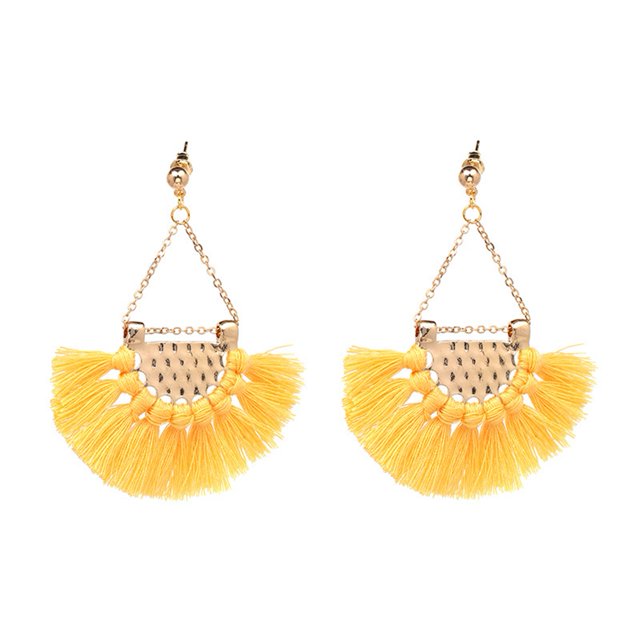 Pendientes colgantes chapados en aleación de joyería de moda para mujer con borlas Accesorio para niña (amarillo)