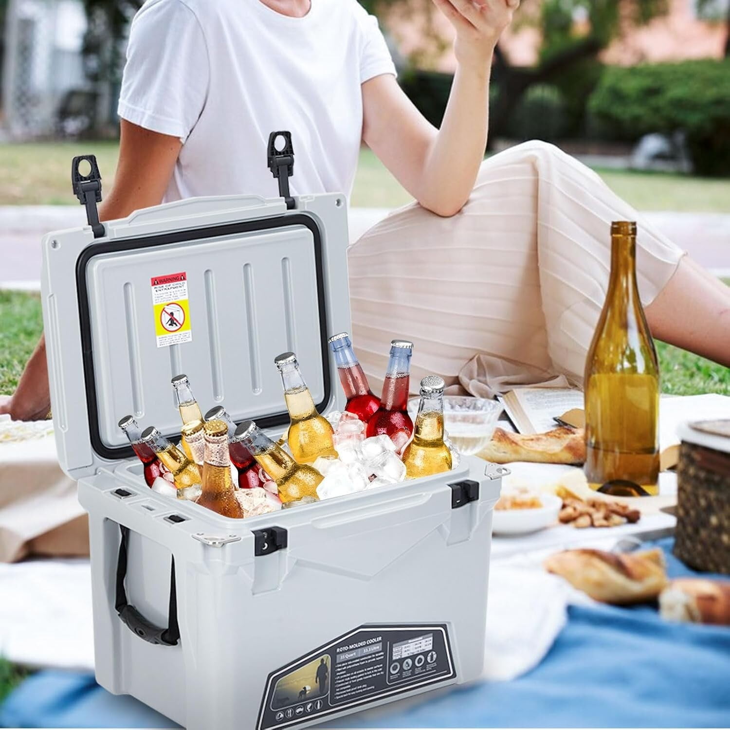 35Quart Hard Camping Cooler Portable Ice Chest Cooler Box for Picnic BBQ Fishing