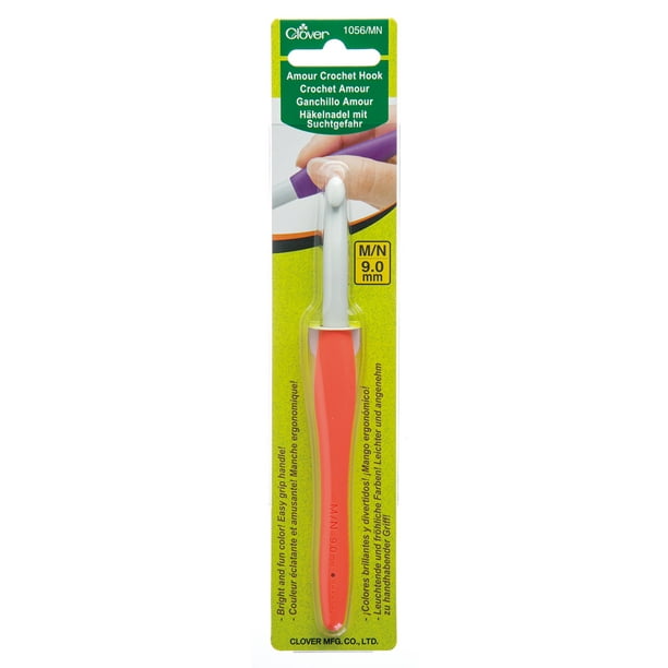 Clover Amour Crochet Hook, M/N (9mm)