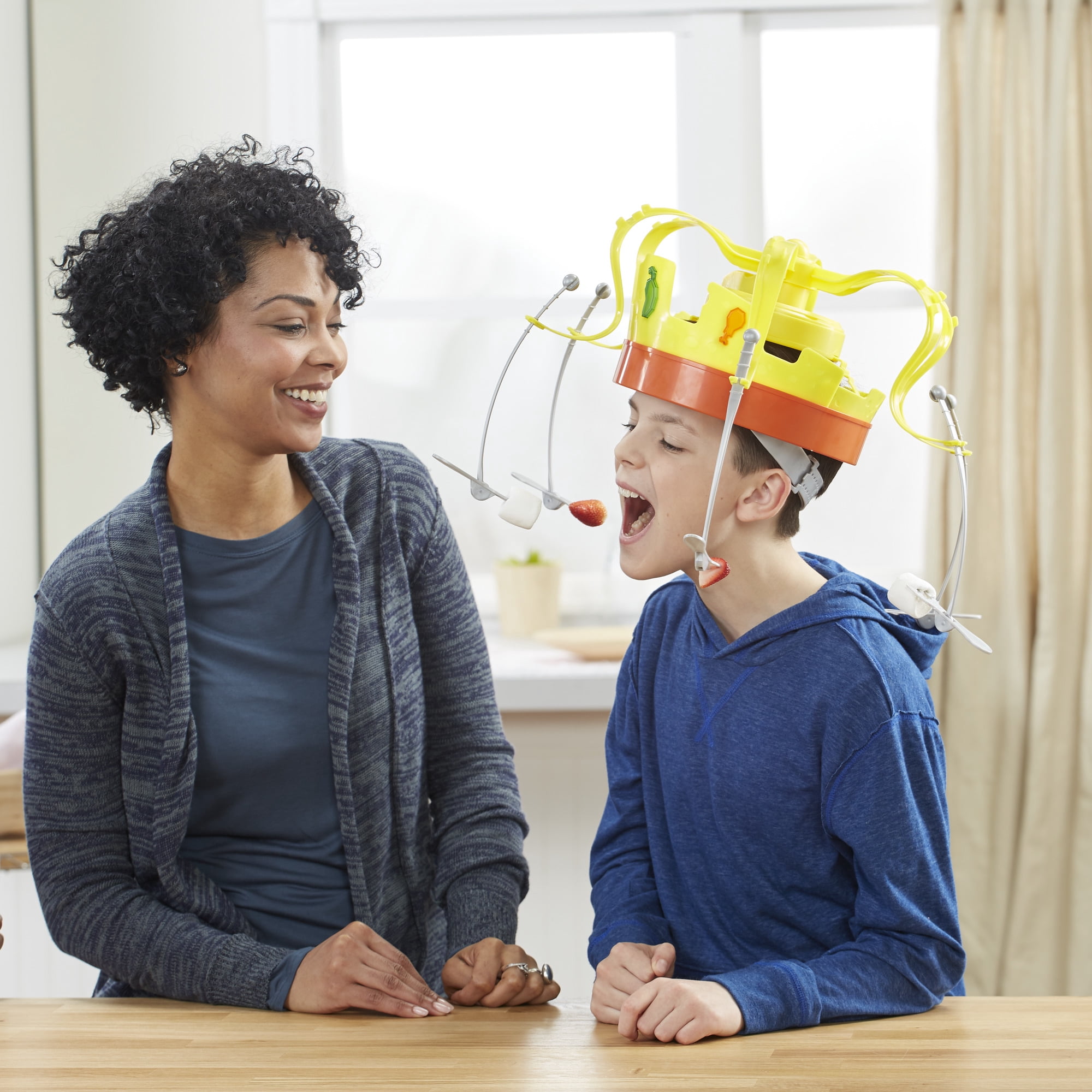 Chow Crown Electronic Family Game