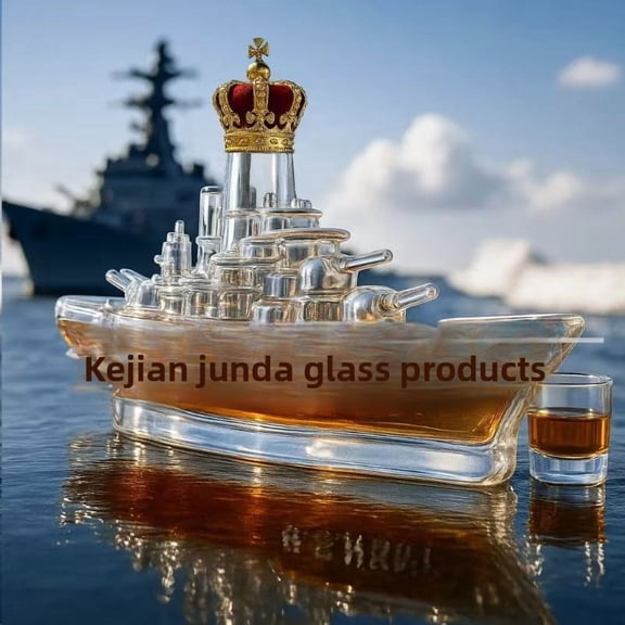 French Bulldog Battleship Whiskey Decanter, 350ml Borosilicate Glass Novelty Liquor Bottle, Unique Funny Animal Themed Spirit Bottle for Bourbon & Scotch, Creative Home Bar Decor Gift