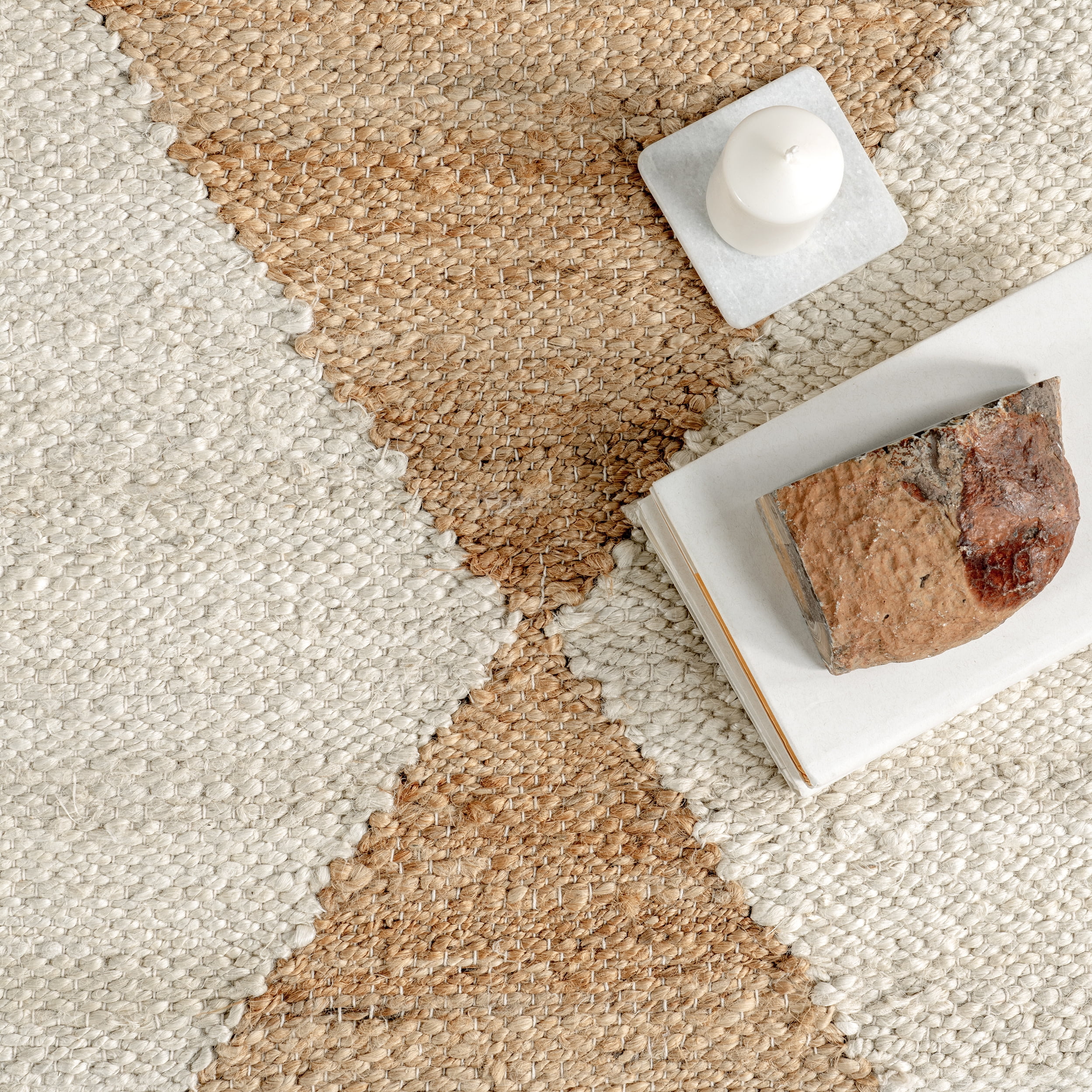 nuLOOM Pandora Diamond Jute Ivory 6' x 9' Geometric Area Rug