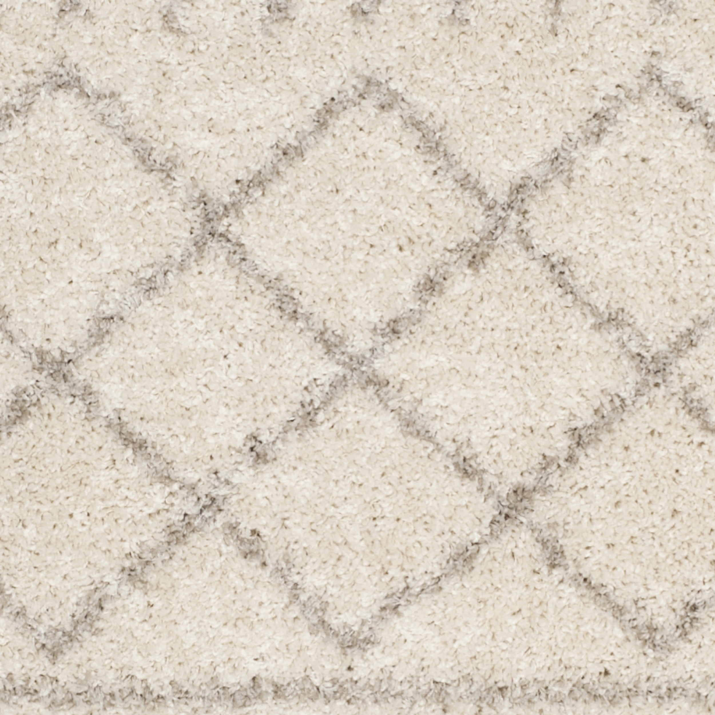 SAFAVIEH Arizona Teagan Geometric Striped Shag Area Rug, Ivory/Beige, 5'1" x 7'6"