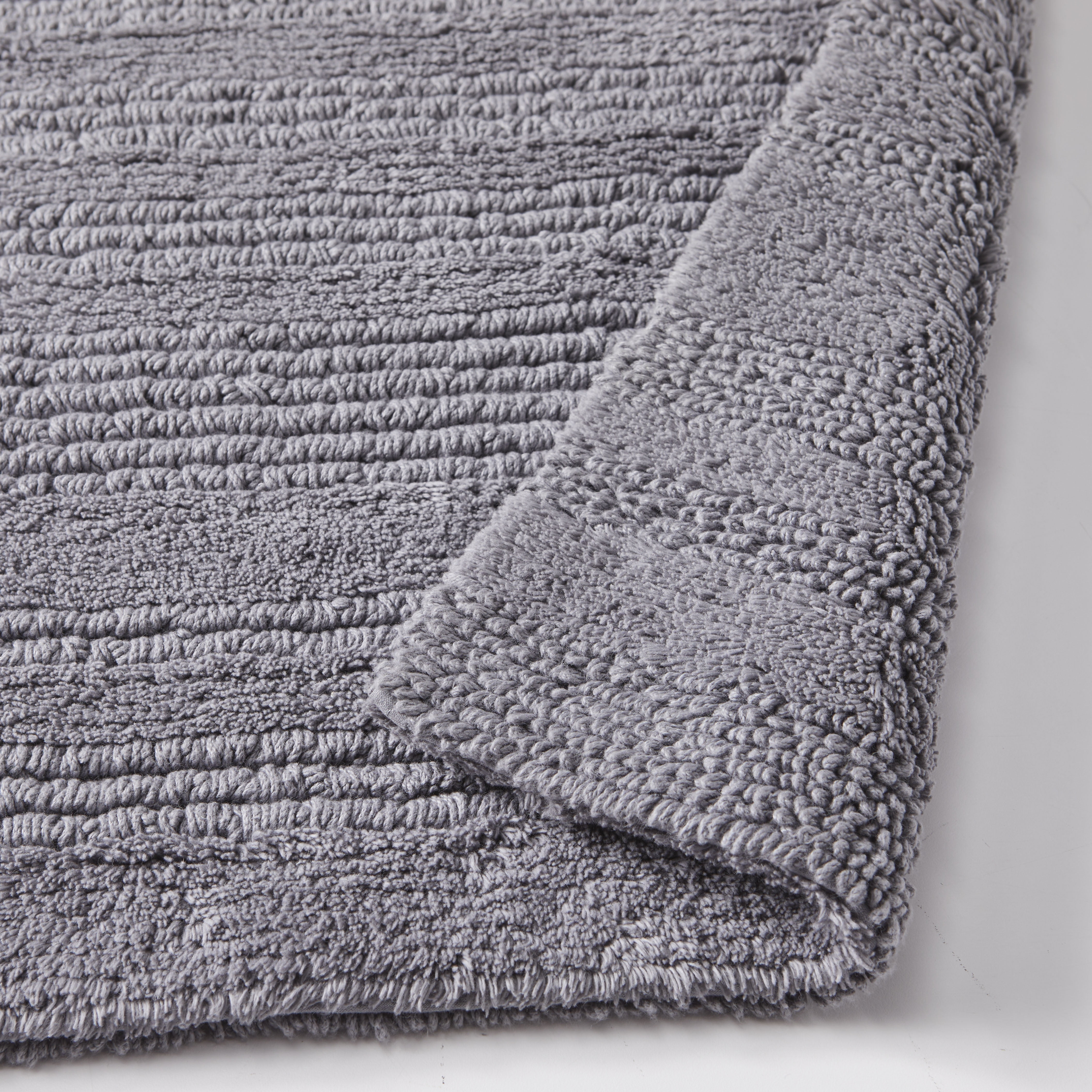 Better Homes & Gardens 17x24 in/20x30 in Gray Cut & Loop Reversible 2Pc Bath Rug Set