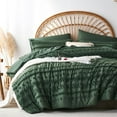 thumbnail image 3 of Davulos Tufted Comforter Set Queen Size,Dark Green Bed in a Bag 7 Pieces Shabby Chic Boho Bedding Sets with 1 Comforter,2 PillowShams,2 Pillowcases,1 Flat Sheet,1 Fitted Sheet, 3 of 9