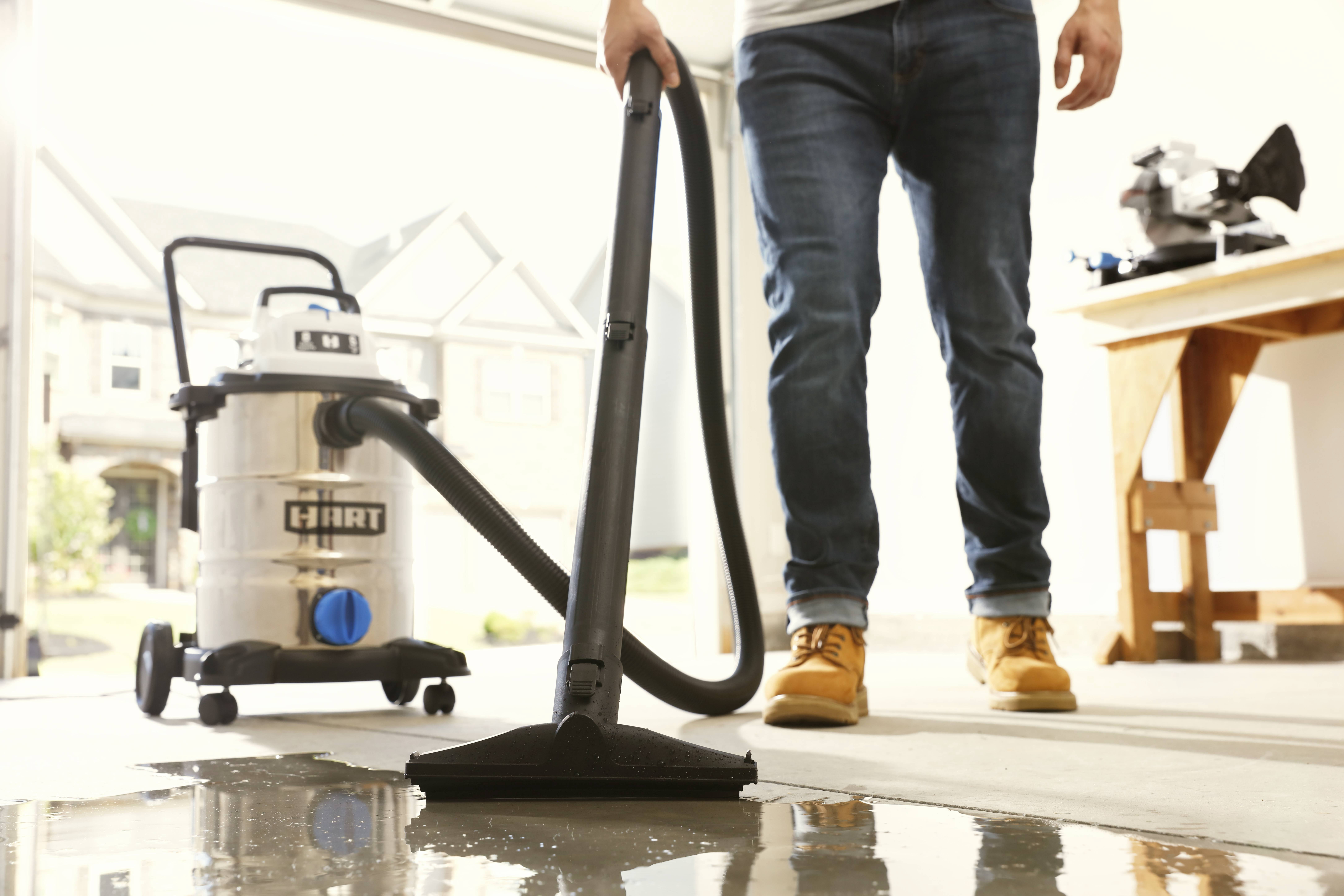 HART 8 Gallon 6 Peak HP Stainless Steel Wet/Dry Vacuum With Pet Nozzle