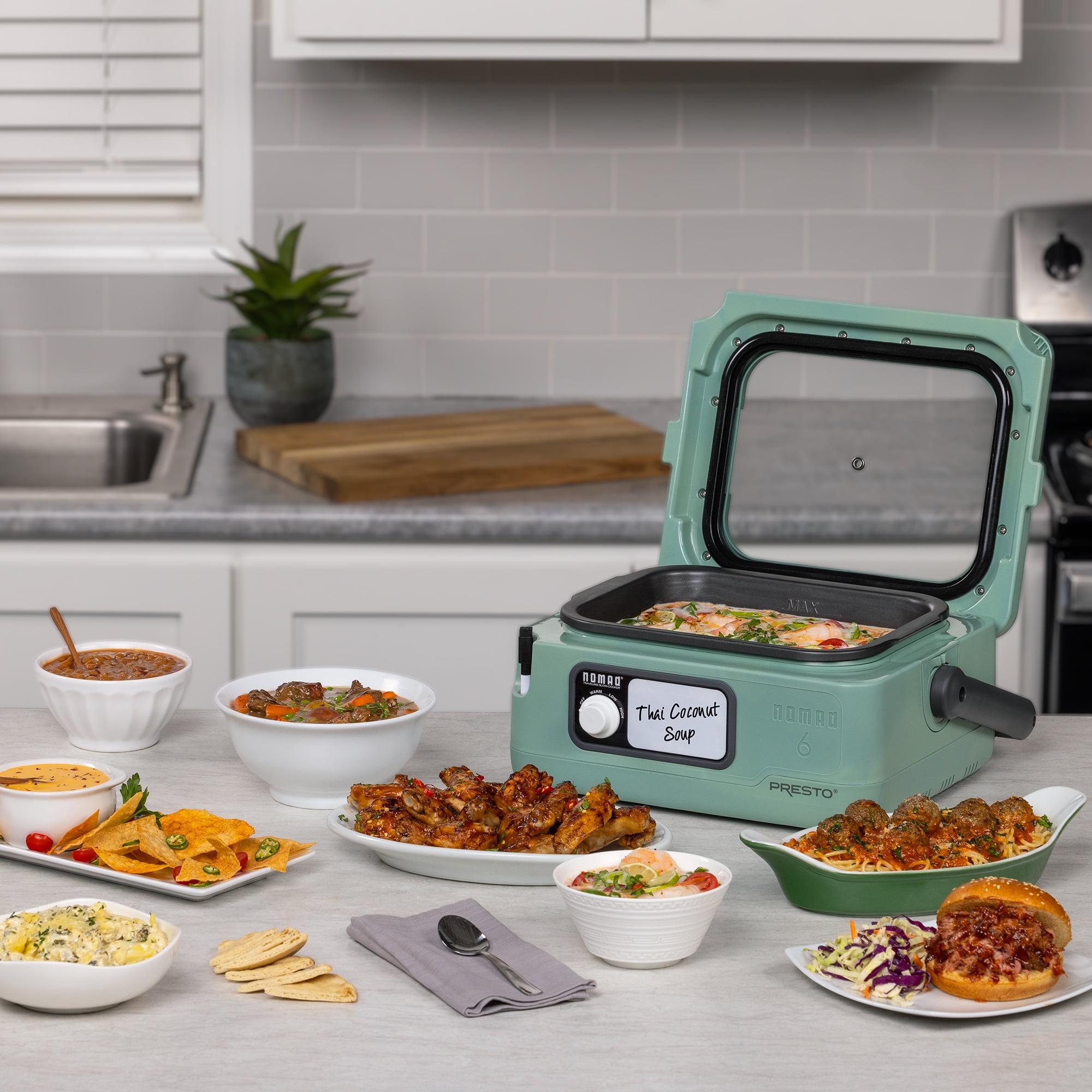 Presto® 6-quart Nomad™ Traveling Slow Cooker 