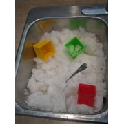 Instant Snow Powder 1 Pound – Add Water Will Makes 8 Gallons of Faux Fluffy Snow
