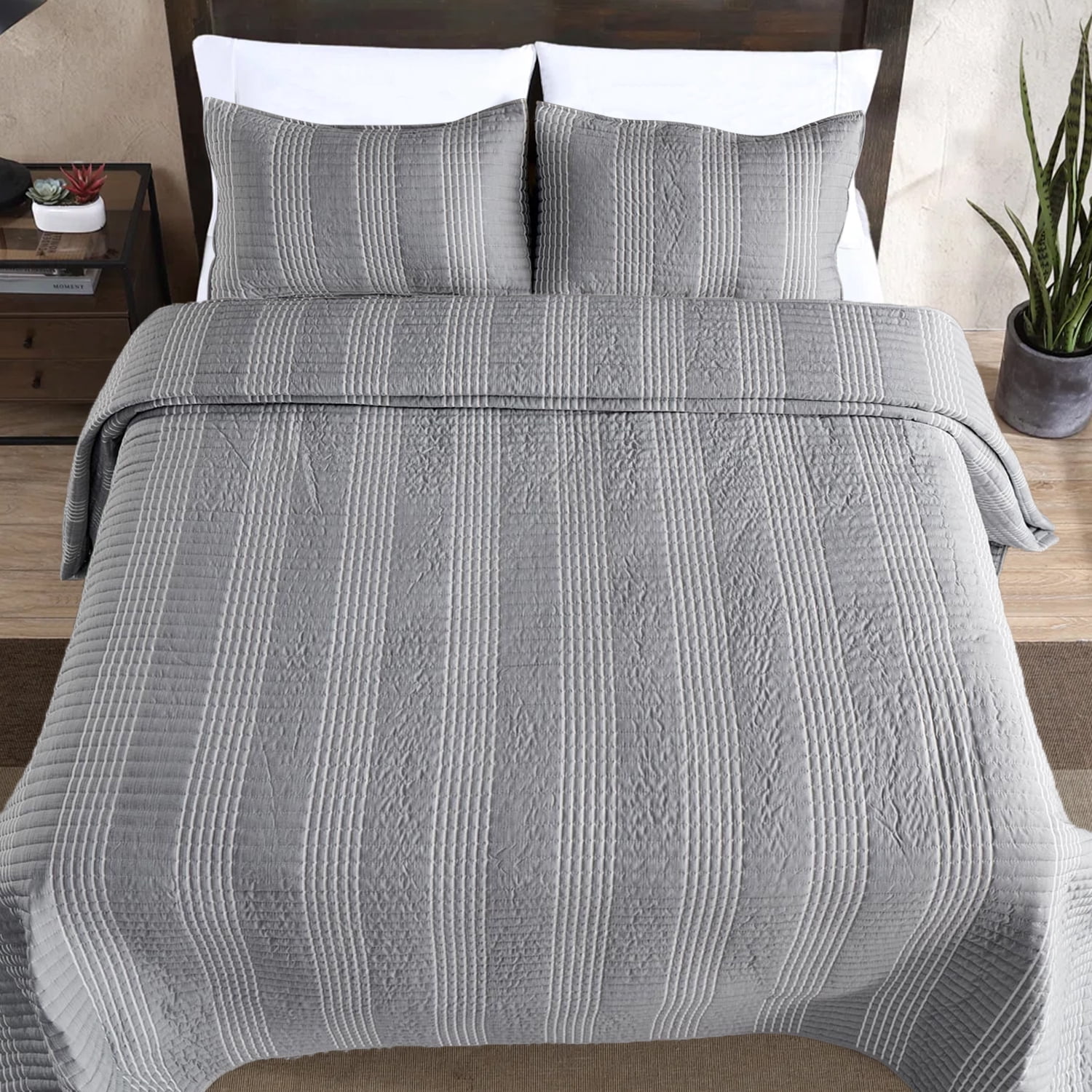 Ezynyte 3 Piece Oversized King Size Striped Quilt Set Lightweight Bedding Set Reversible Bedspread Coverlets for All Seasons