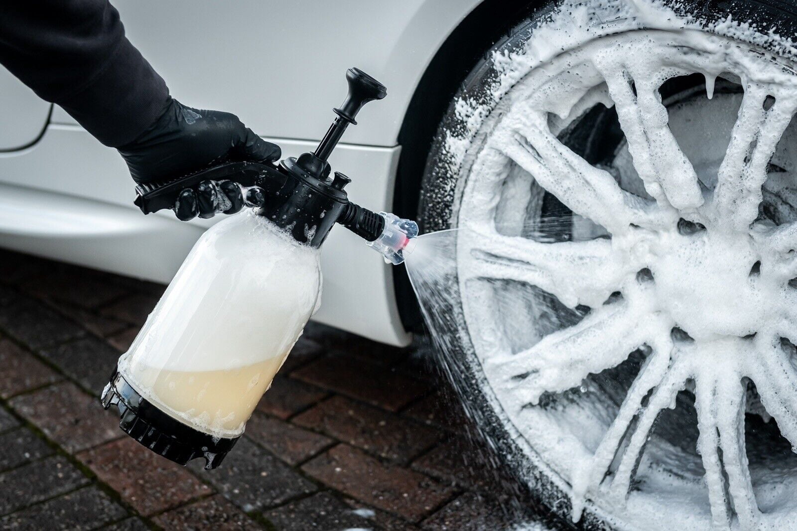 WEISIPU 2L Car Wash Foam Sprayer Hand Held Pump Wash Spray Bottle Snow Foam Detailing