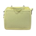 thumbnail image 5 of Bolsa Shoulder Bevelyn PERF Steve Madden color Amarillo, mide 24 cm de ancho por 19 cm de alto, con dos asas ajustables y desmontables. Incluye monedero con medidas 10 x 7 x 2 cm, 5 of 5