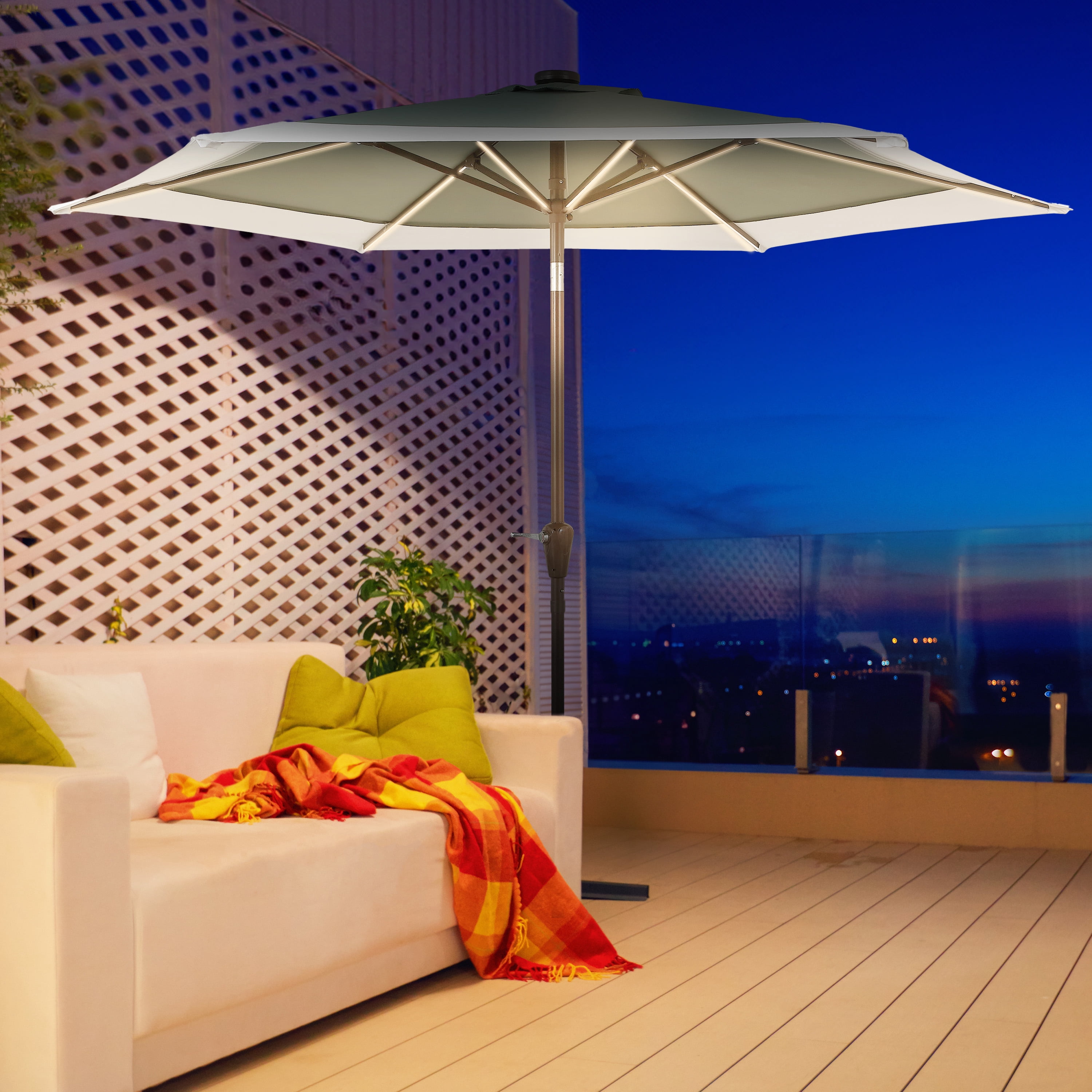 JONATHAN Y Spencer 9 ft. Solar LED Market Patio Umbrella, Classic Coastal 2-Tone, with 12 LED Strip Lights, Auto-Tilt, Crank and UV Protection, Green/White