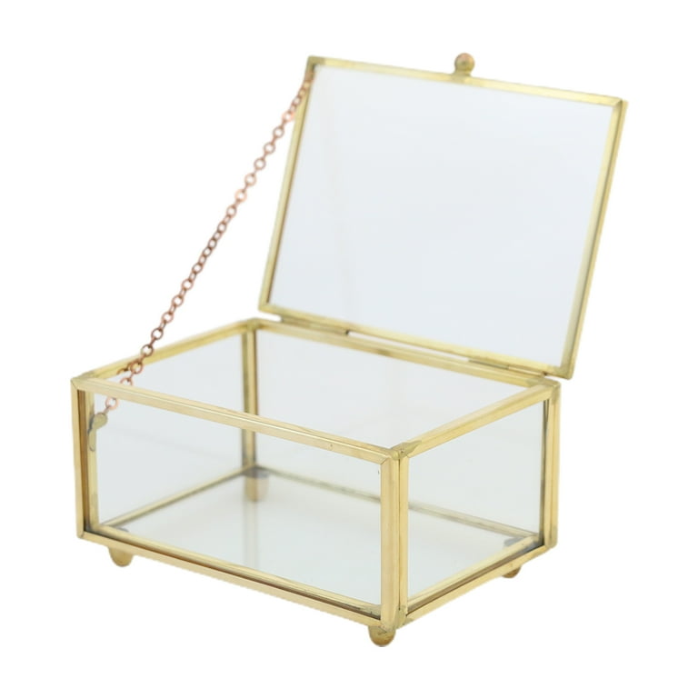 Vintage meets modern jewelry shop