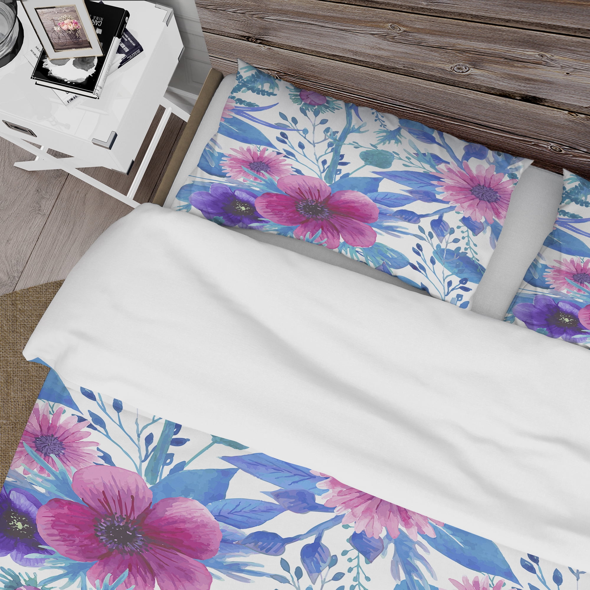 Designart 'Purple Pansie and Blossoming Daisies' Floral Duvet Cover Set