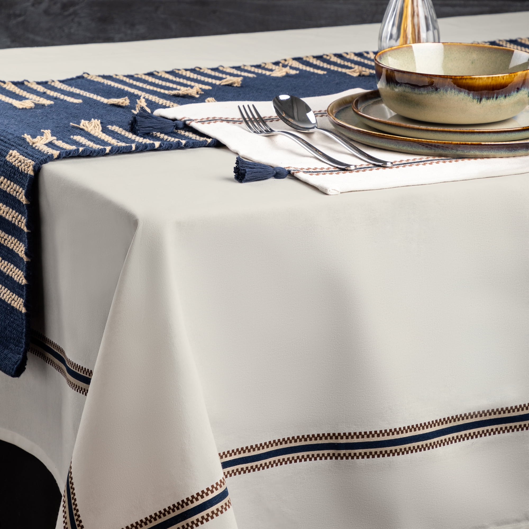 Yellowstone Rectangle Tablecloth 102", Kayce Collection
