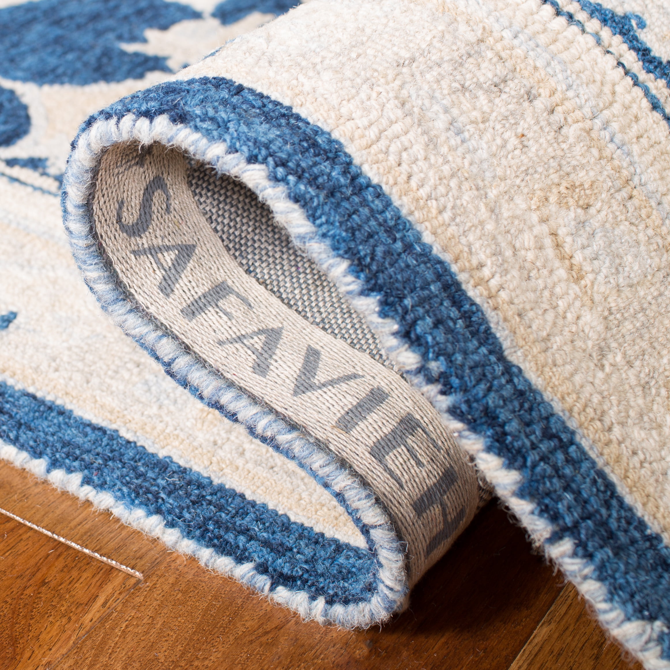SAFAVIEH Micro-Loop Emilija Floral Bordered Wool Area Rug, Navy/Ivory, 5' x 5' Square