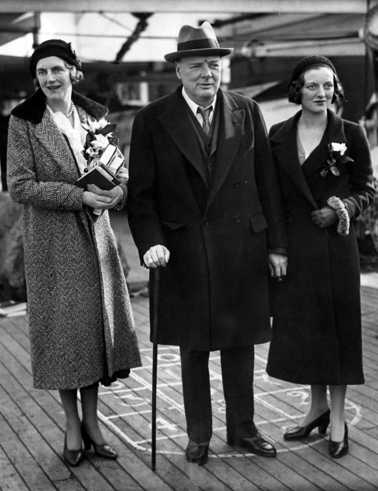 Winston Churchill With His Wife History 24 X 36 Walmart Com   46d89d6d 4ca9 4e16 9fd5 05d11d8bced7 1.0dd6e866976e1bee34c82657e4989355 