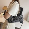 thumbnail image 2 of Bolso Hobo para Mujer Con Correa Hombro Extraíble Piel Sintética, 2 of 9