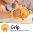 thumbnail image 3 of Manopla de dentición Nuby Silicone Lion para más de 3 meses con anillo para morder, 3 of 7