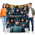thumbnail image 1 of Mickey 17 anti-pilling, suave, ligera, esponjosa y acogedora de lujo para hogar y cocina – Perfecta para niños y adultos, 100 x 150 cm, 1 of 6