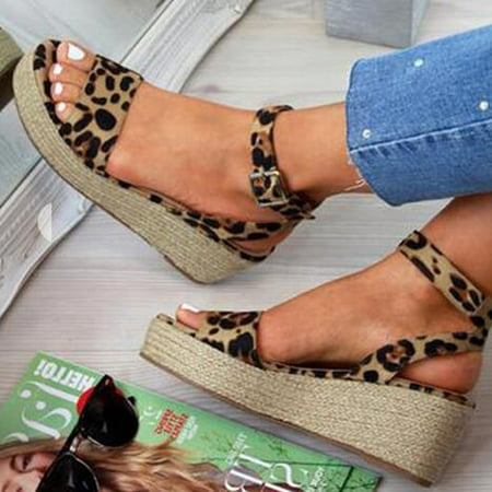 

VKEKIEO Round Toe Sandals Women Flat Heel Wedge Brown