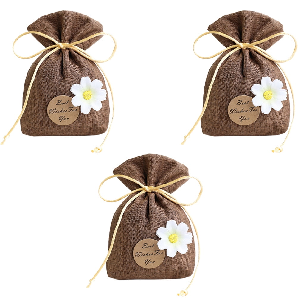 Hanging sachets can be used in drawers, wardrobes and cars, air fresheners, deodorants, and 3