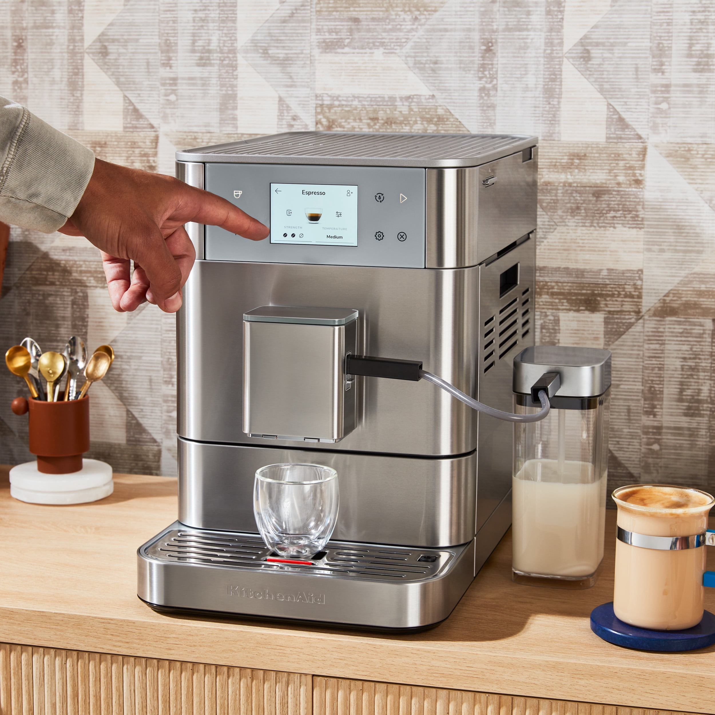 KitchenAid Fully Automatic Espresso Machine Model KF7 with Smart Dosing and 20+ Personalized Recipes, KES8557