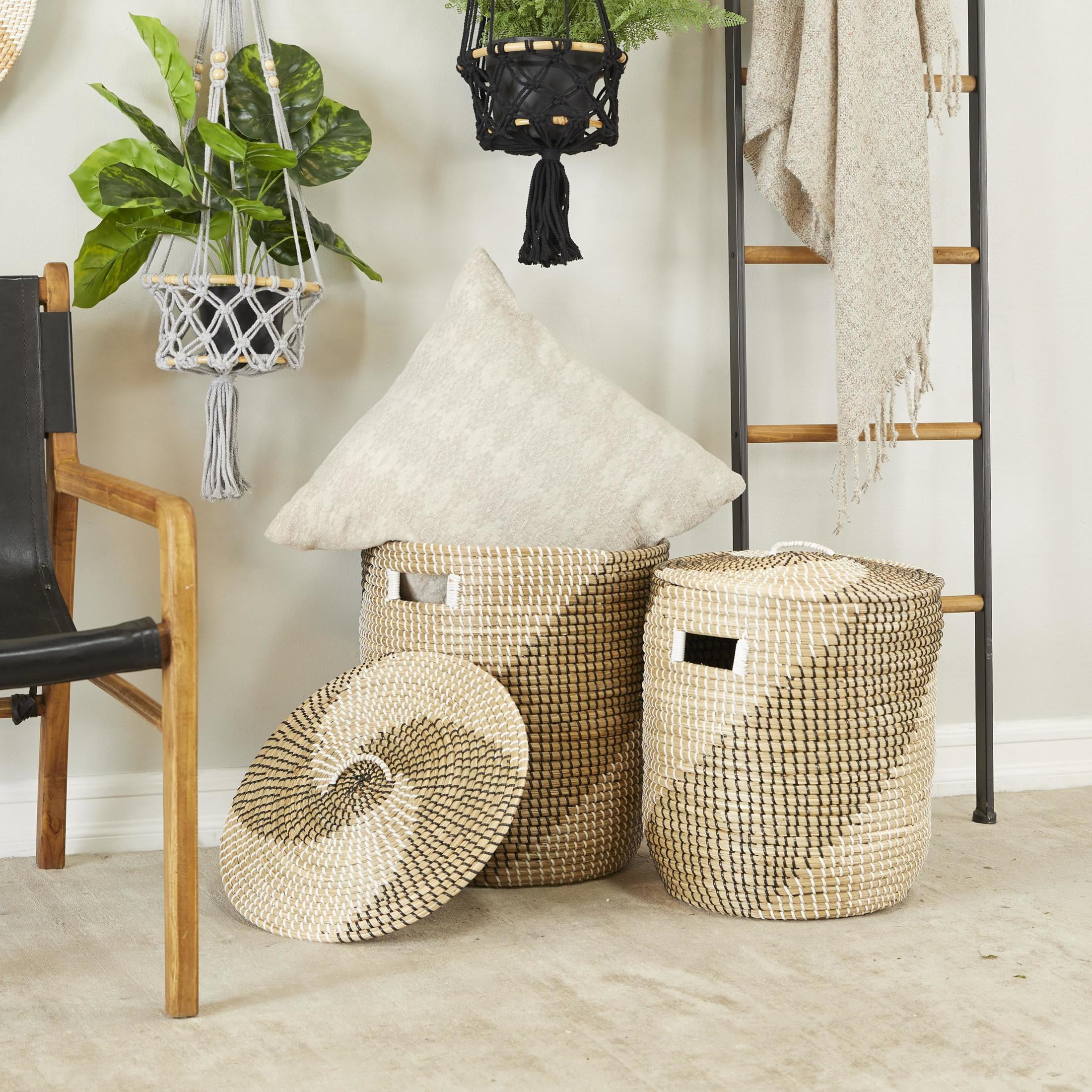 DecMode 19", 17"H Brown Seagrass Handmade Two Toned Storage Basket with Matching Lids, 2-Pieces