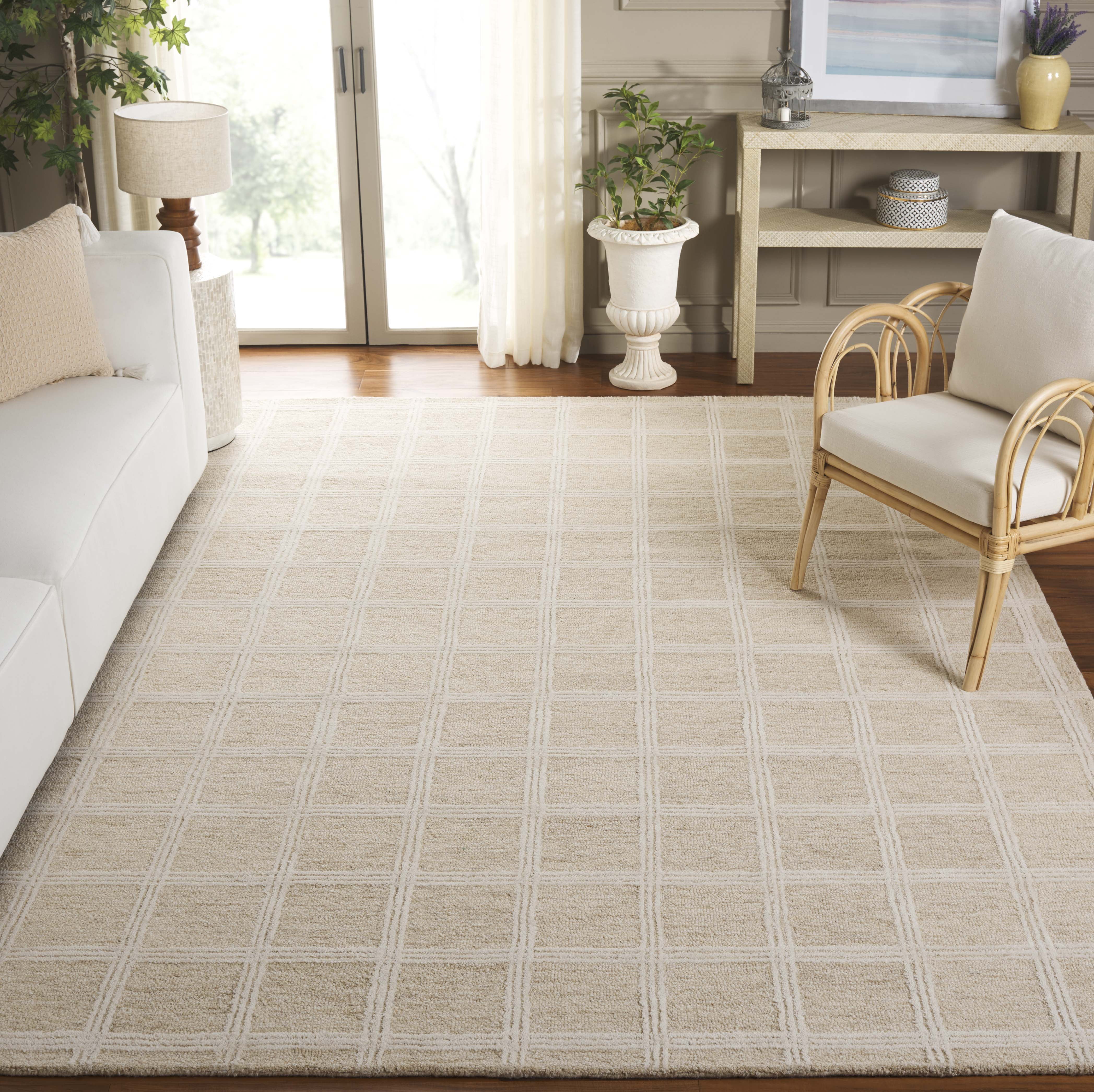 SAFAVIEH Pine Josh Geometric Area Rug, Beige/Ivory, 6' x 9'