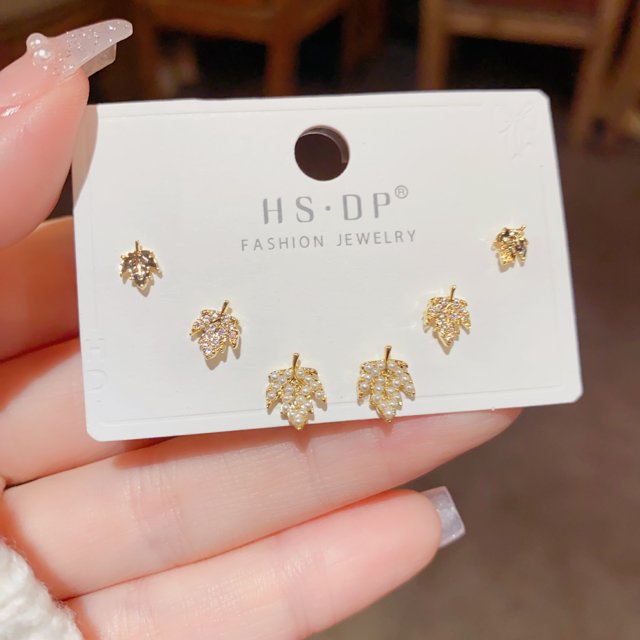 Pendientes cortos con microincrustaciones de circonitas y aguja de plata S925, pendientes de pelo corto, pendientes elegantes japoneses y coreanos de tres piezas, sencillos y combinables