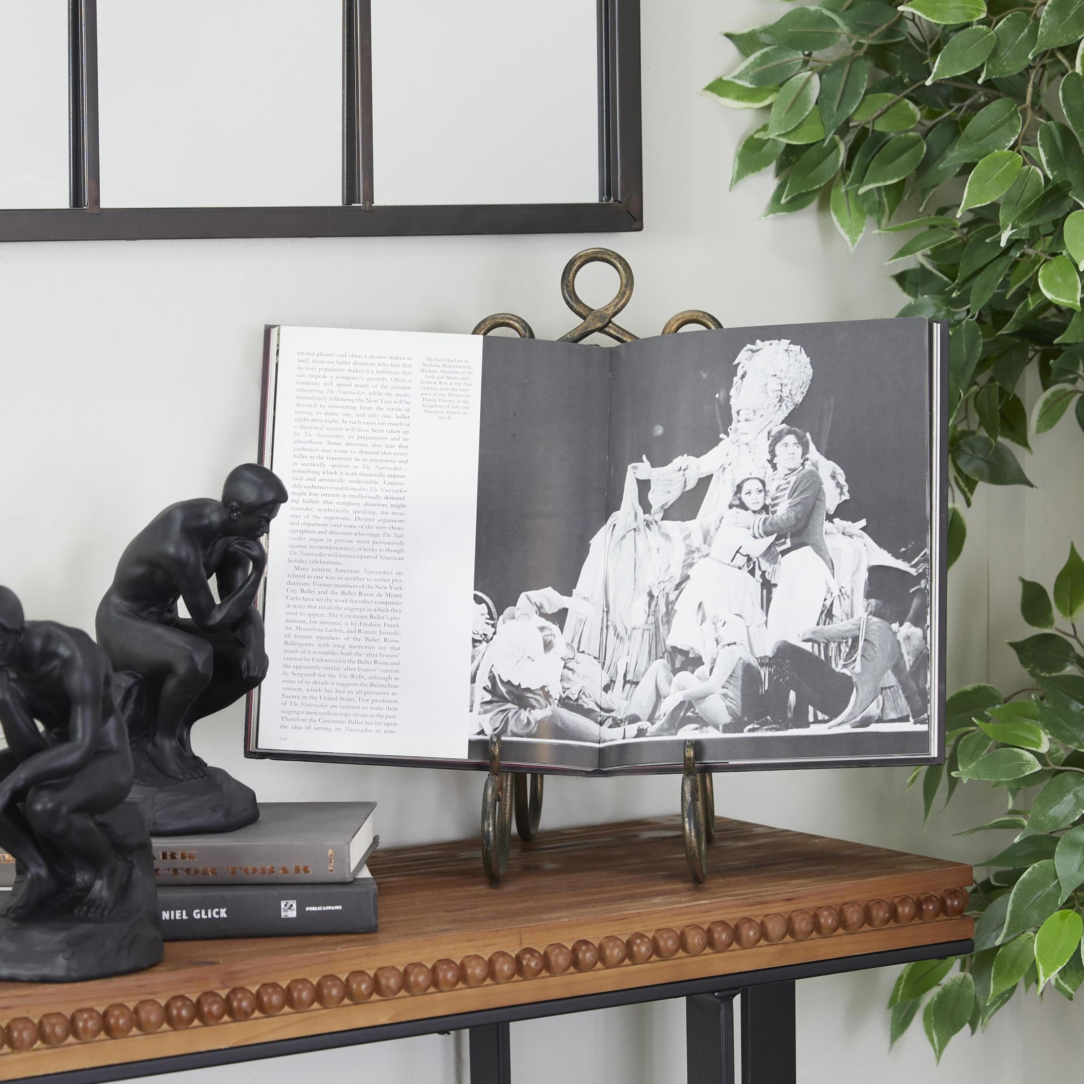 DecMode Iron Rustic Traditional Easel 7"W x 16"H, Features Looped Top Design and Curved Base