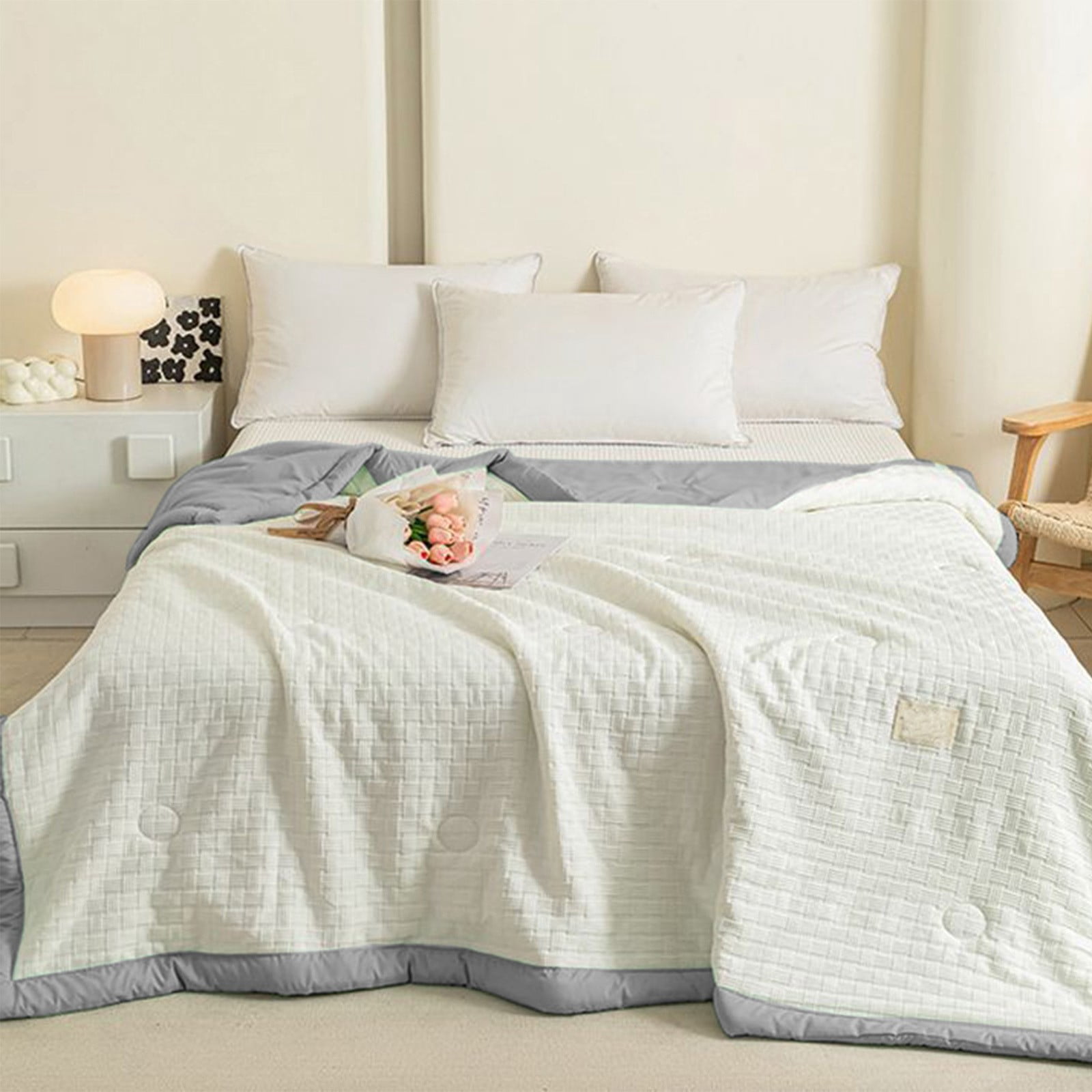 YiJuHui Cooling Blanket for Summer, Lightweight Breathable Quilt, Double Layer Yarn Washable Air Conditioner Bedding, Soft Cool Feeling for Hot Sleepers, All Season Comforter Alternative