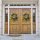 thumbnail image 4 of Coronas TERGAYEE para puerta de entrada. Corona primaveral para puerta de entrada exterior que da la bienvenida a las flores de verano. Corona verde resistente a la intemperie para todo el año., 4 of 7