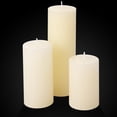 thumbnail image 2 of Set de 6 velas tipo pilar y jarrones cilíndricos de cristal Shihanee, 2 of 7
